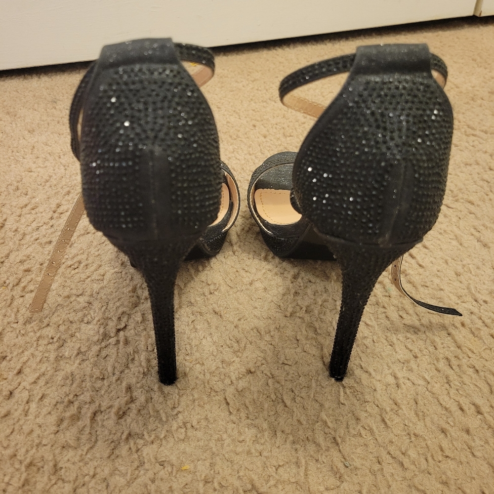 Black sandals - Picture 3 of 3